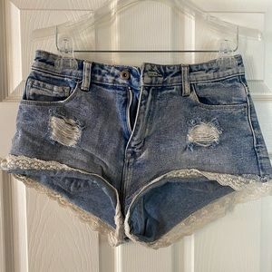 Boho Forever 21 denim jean shorts size 28